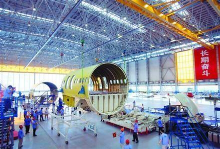 Endmontage des ersten chinesischen Jumbos C919 beginnt