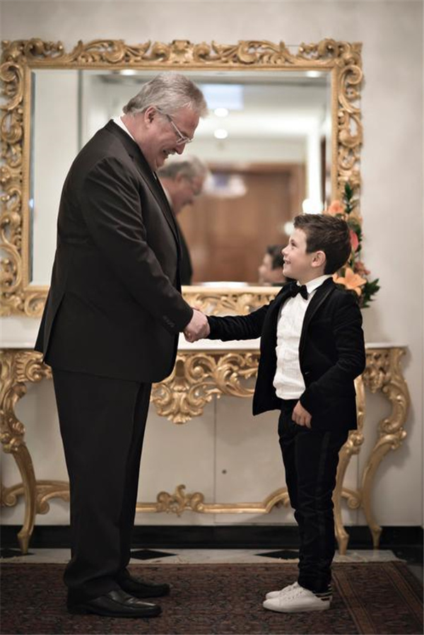 Schweizer Luxushotel sucht Kind für Kaderstelle