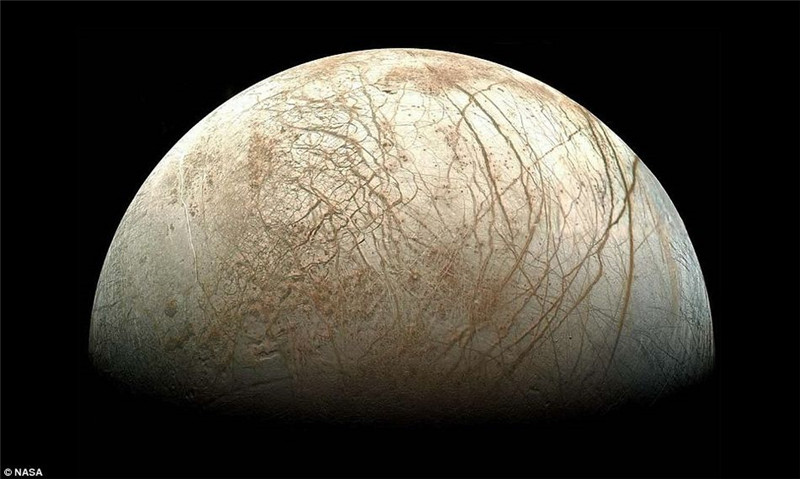 NASA zeigt Aufnahmen von ?Europa“