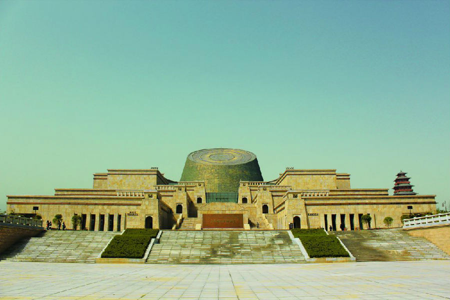 Die Kultur der Zhou- und Qing-Dynastie in BaojiBaoji, die zweitgr??te Stadt der Provinz Shaanxi, wurde in der Vergangenheit auch Chencang und Yongcheng genannt.  