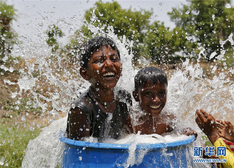 Kinderlachen aus aller Welt