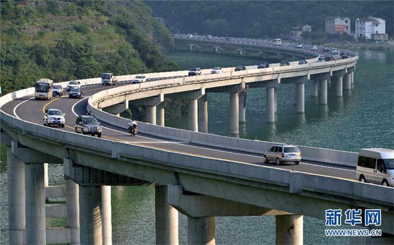 Freie Fahrt übers Wasser in Hubei