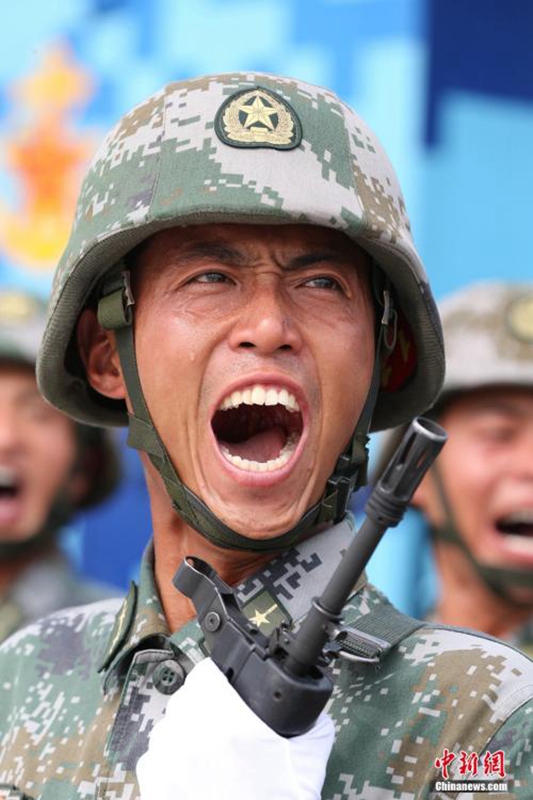 24 Stunden im Trainingscamp der WWII-Parade