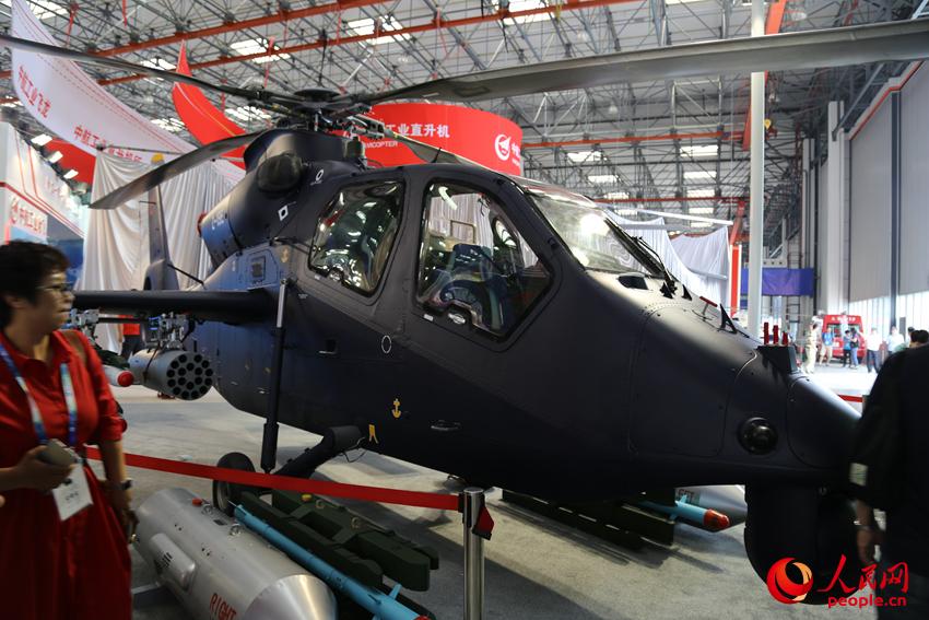 Z-19E im Mittelpunkt der Tianjiner Heli-Expo