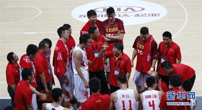 Chinas m?nnliche Basketballmannschaft gewinnt Champion der FIBA Asienmeisterschafter und Eintrittskarte in den Olympischen Spielen in Rio de Janeiro