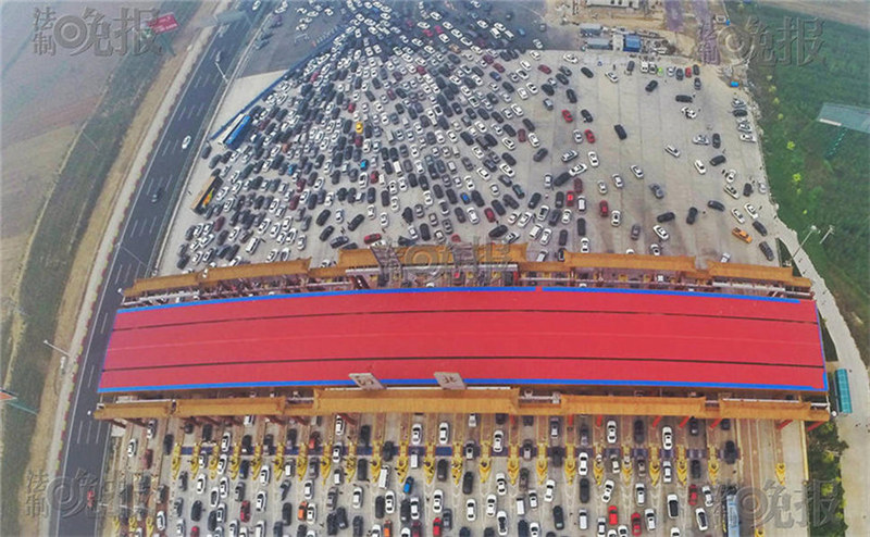 Verkehrschaos aus der Vogelperspektive