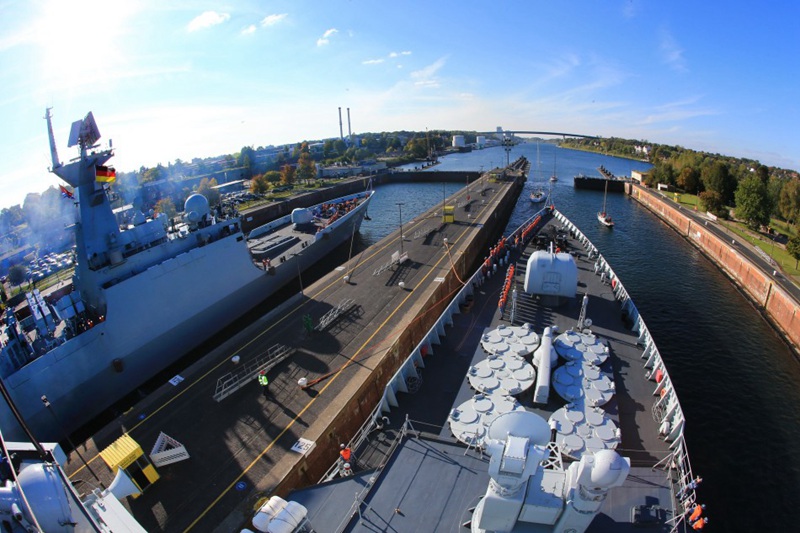 Chinesische Flotte f?hrt erstmals durch den Kieler Kanal