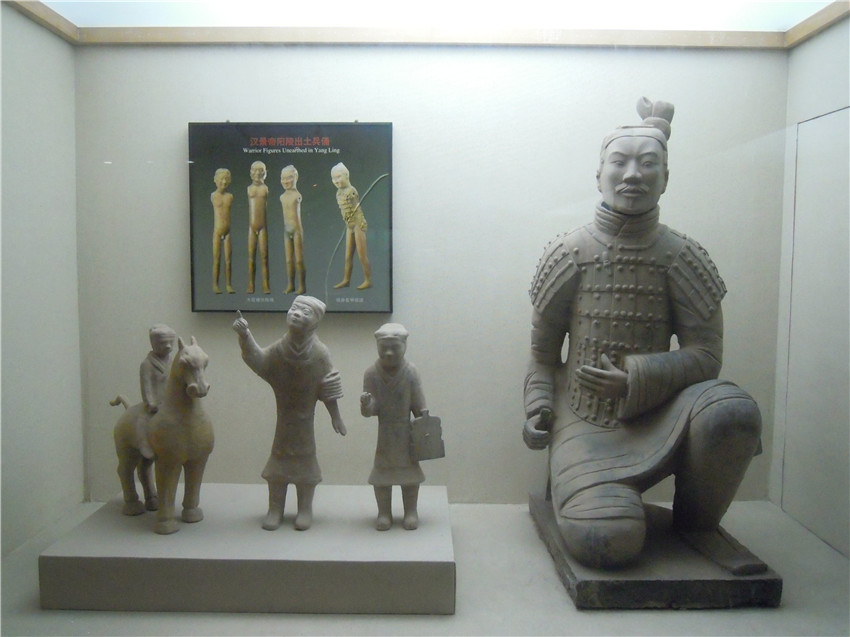 Xuzhou – Tonkrieger im Glassarg