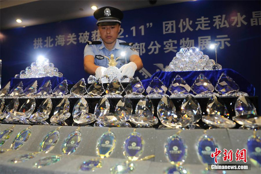 Gr??ter Kristallschmuggelfall in Guangdong aufgedeckt