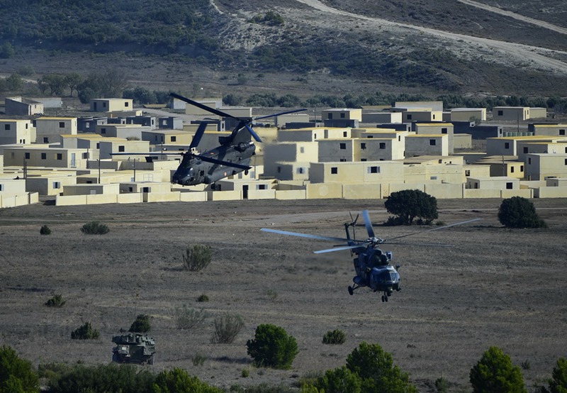 NATO h?lt Gro?man?ver ab