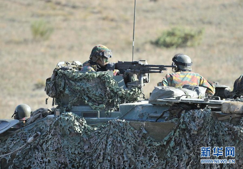 NATO h?lt Gro?man?ver ab