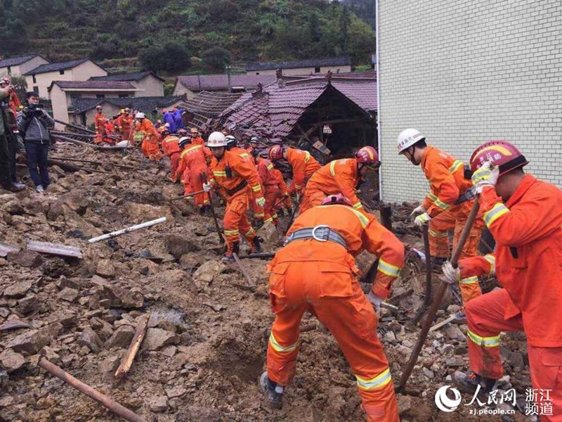 Erdrutsche in Zhejiang fordern 4 Tote und 33 Vermisste