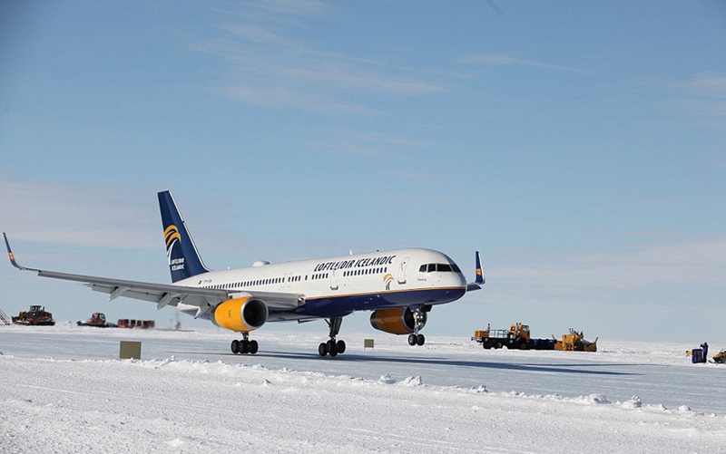 Boeing 757 landet erstmals in der Antarktis