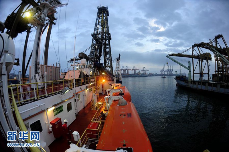 ?JOIDES Resolution“ ist bereit für die Untersuchung der Erdkruste