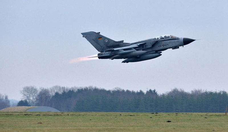 Deutschland schickt Jets in den Kampf gegen den IS