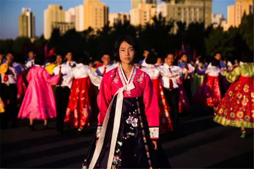 Sch?nheiten aus Nordkorea in den Augen einer rum?nischen Fotografin