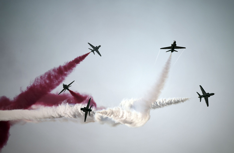 Kunstflug auf der Bahrain International Airshow