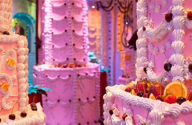 US-Künstler schaffen Ausstellungshalle aus Kuchen