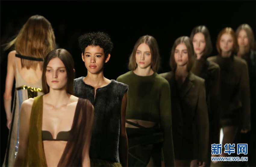 Kreationen der New Yorker Modewoche Herbst/Winter 2016