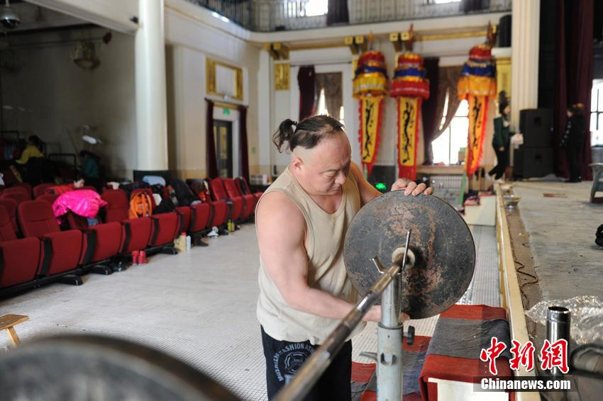 Das Leben eines 55-j?hrigeren Akrobaten