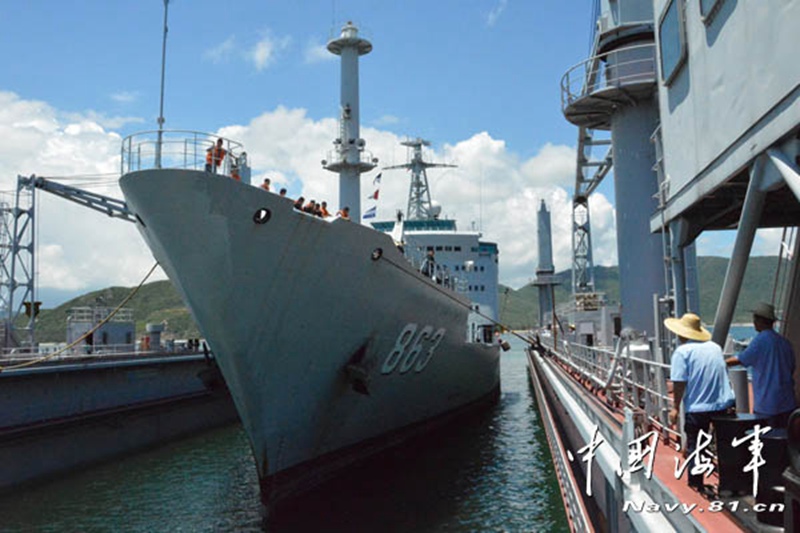 Jungfernfahrt des ersten chinesischen selbstfahrenden Schwimmdocks