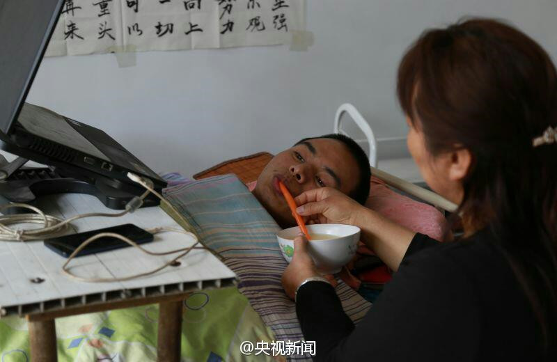 26-j?hriger Querschnittsgel?hmter aus China: Mit K?pfchen zum eigenen Online-Shop