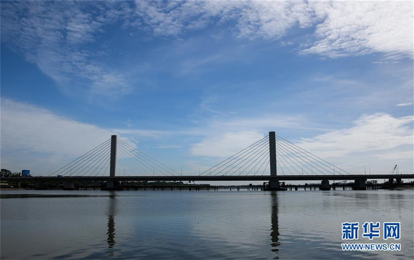 Von China gebaute gr??te Schr?gseilbrücke in Ostafrika in Betrieb genommen