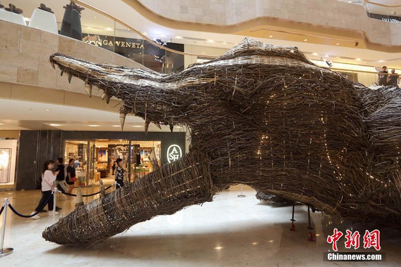 ?Riesenkrokodil“ treibt in Nanjing sein Unwesen