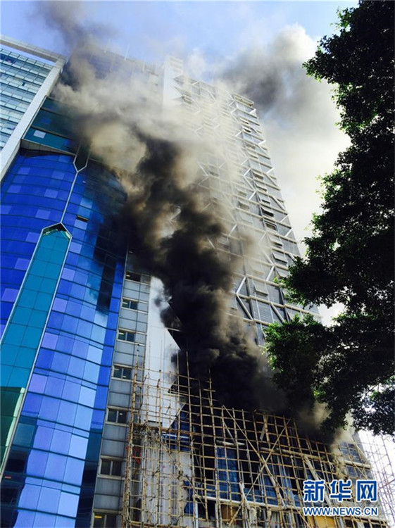Gro?brand in Hongkonger Hotel