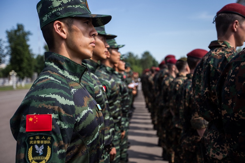 Chinesisch-russisches Terrorismusbek?mpfungstraining beginnt