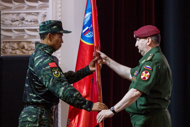 Chinesisch-russisches Terrorismusbek?mpfungstraining beginnt