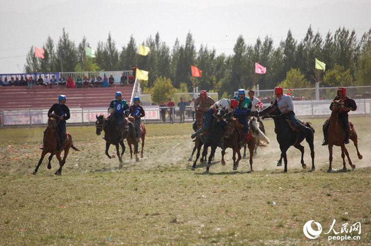 Stadt Bole: Start der Seidenstra?enrallye 2016