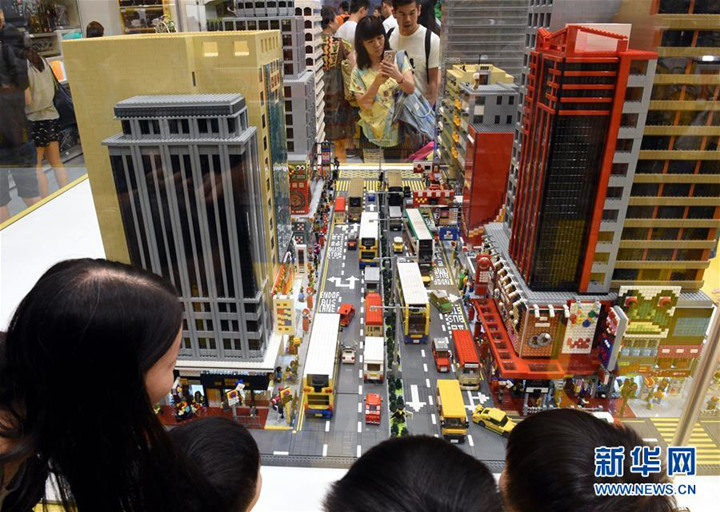 Er?ffnung der ersten LEGO-Filiale in Hongkong