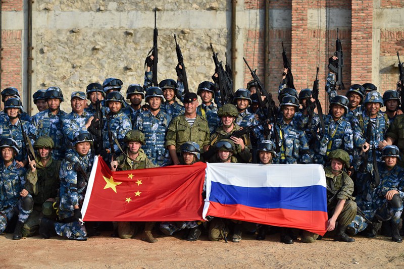 Gemeinsame übung der chinesischen und russischen Marineinfanterien