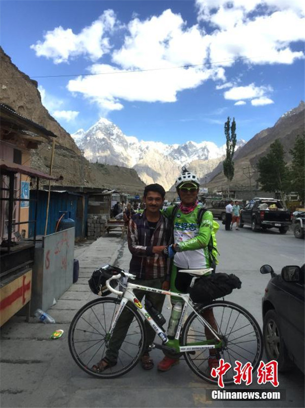 50-j?hriger aus Qingdao f?hrt in 87 Tagen von Chengdu nach Lissabon