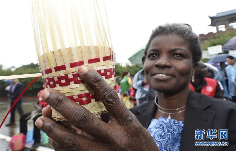 Beginn des 9. Bambus-Kulturfests