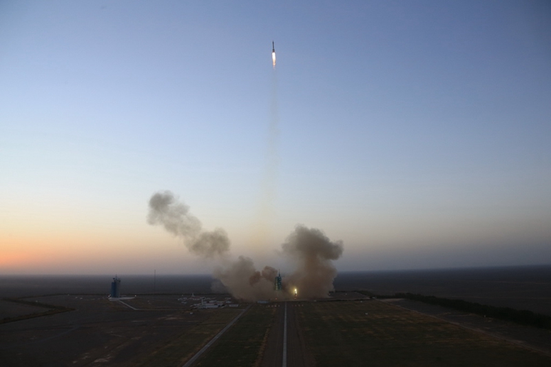 Raumschiff Shenzhou 11 mit zwei Astronauten erfolgreich ins All gestartet