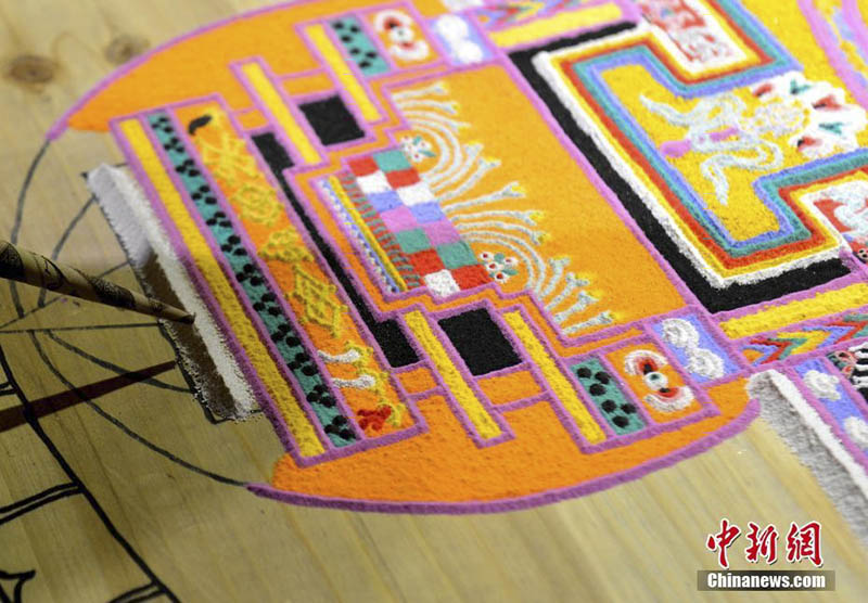 Sandbild des Yamataka-Mandalas in Lhasa