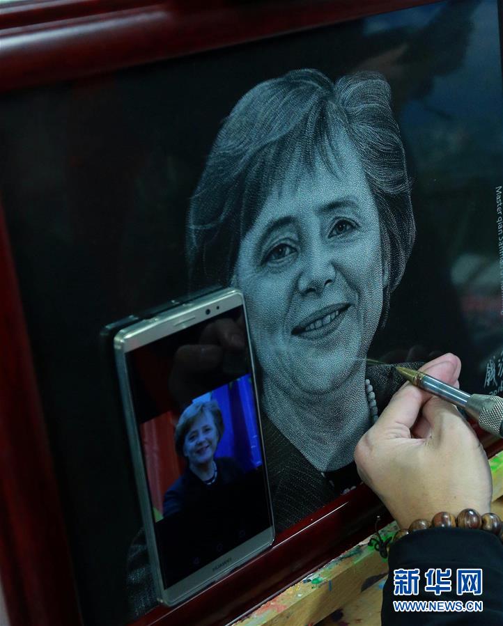 Düsseldorf: Container-Ausstellung über die ?Belt and Road“-Initiative