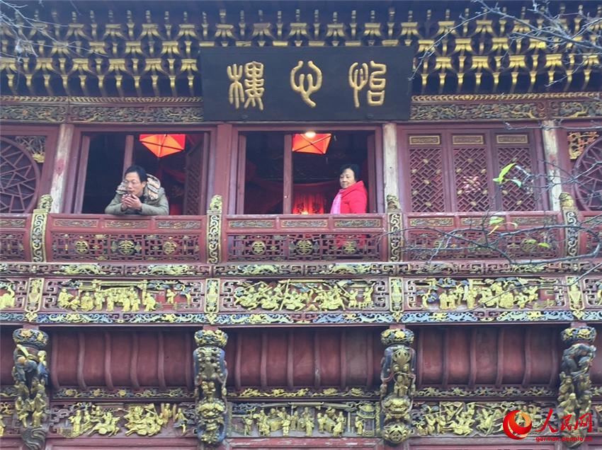 Journalisten in Porzellanlanden