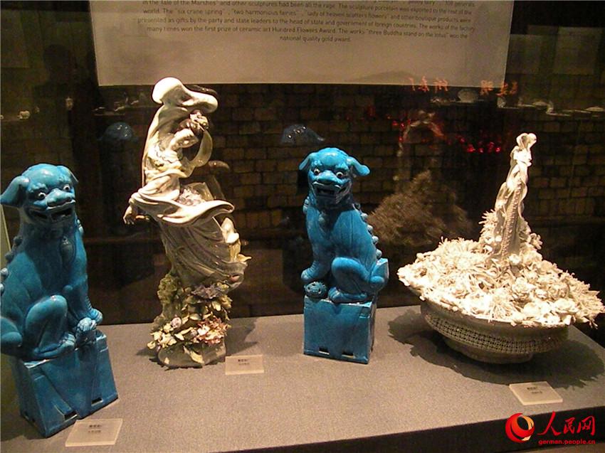 Journalisten in Porzellanlanden