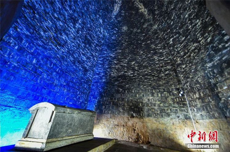 1.500-j?hriges Kaisergrab in Luoyang