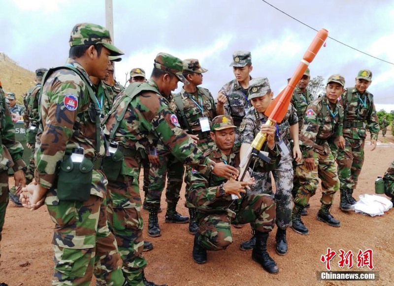 China und Kambodscha üben gemeinsam