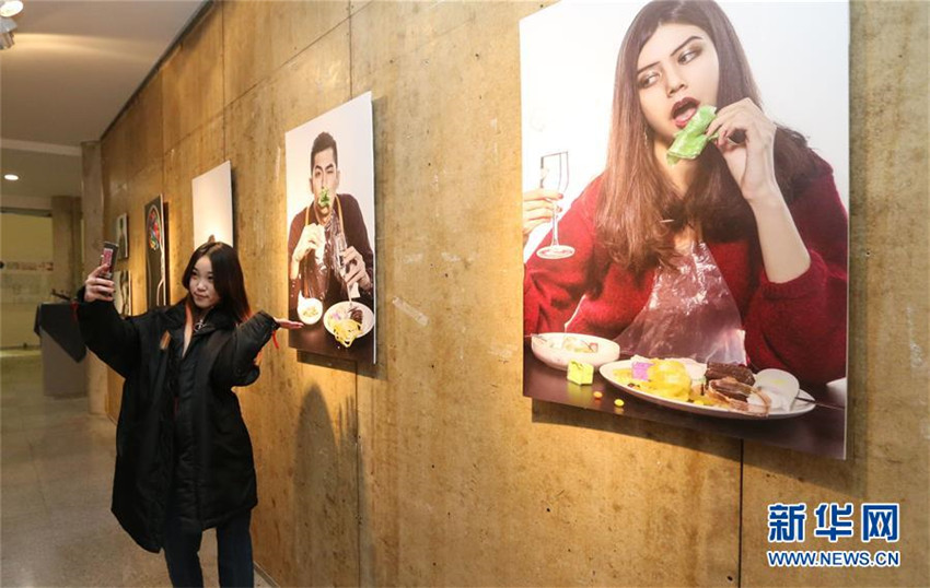 Kunstausstellung: Plastik ist nicht cool