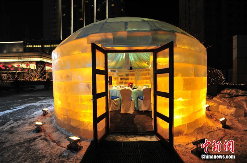 Brühend kalt: Feuertopf-Restaurant im Eishaus