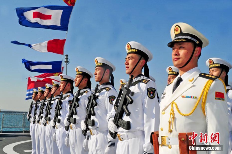 Neuer Raketenzerst?rer ?Xining“ in Dienst gestellt 