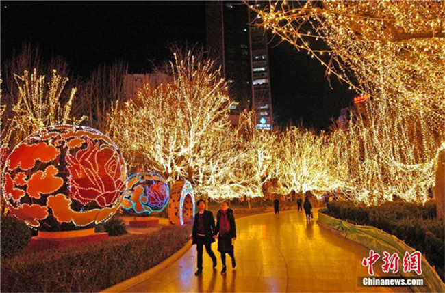 Feier des chinesischen Laternenfests in Tianjin