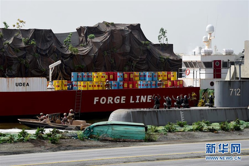 13. IDEX in Abu Dhabi er?ffnet 