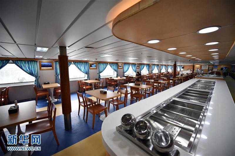 Kreuzfahrtschiff ?Changle Gongzhu“ macht Jungfernfahrt zu den Xisha-Inseln