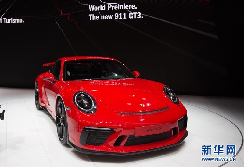 Neue Autos gl?nzen auf dem 87. Genfer Auto-Salon